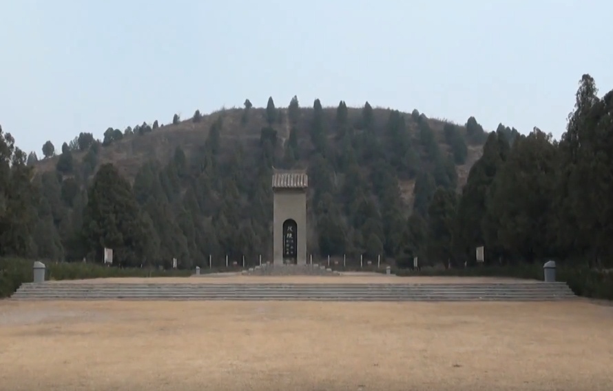 Шимао. Пирамида - мавзолей. Фото из личного архива