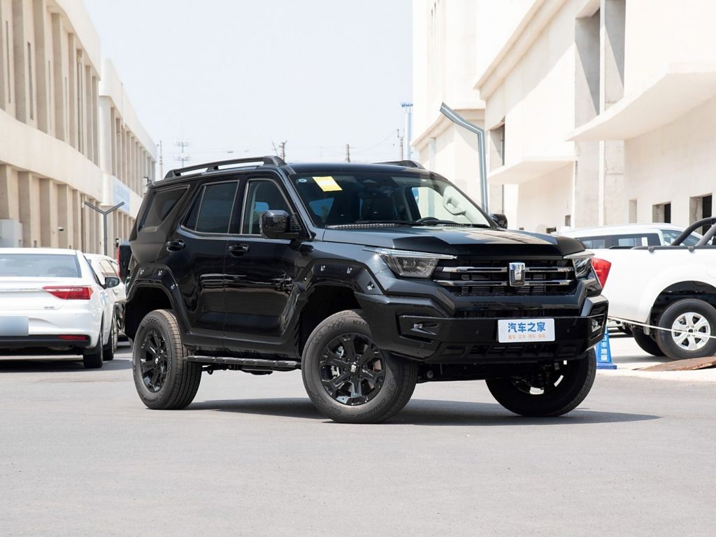 Tank 400 для Китая: дизельный мотор, полный привод и 9-ступенчатый автомат.