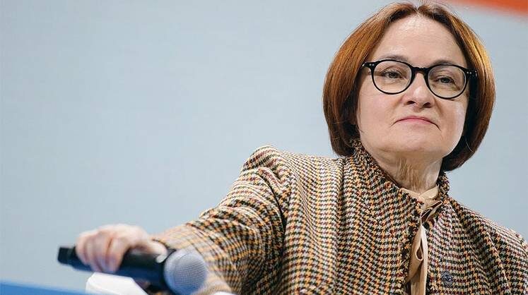     Председатель Банка России Эльвира Набиуллина заявила, что Visa и Mastercard не обращались в Банк России по вопросу возвращения на российский рынок