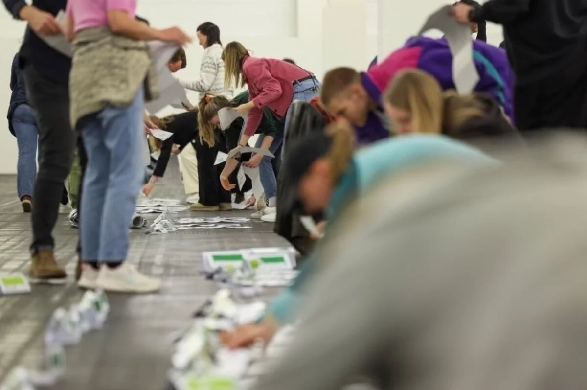    Избирком: блок ХДС/ХСС лидирует с 33,3% голосов, АдГ идет второй с 21,9%