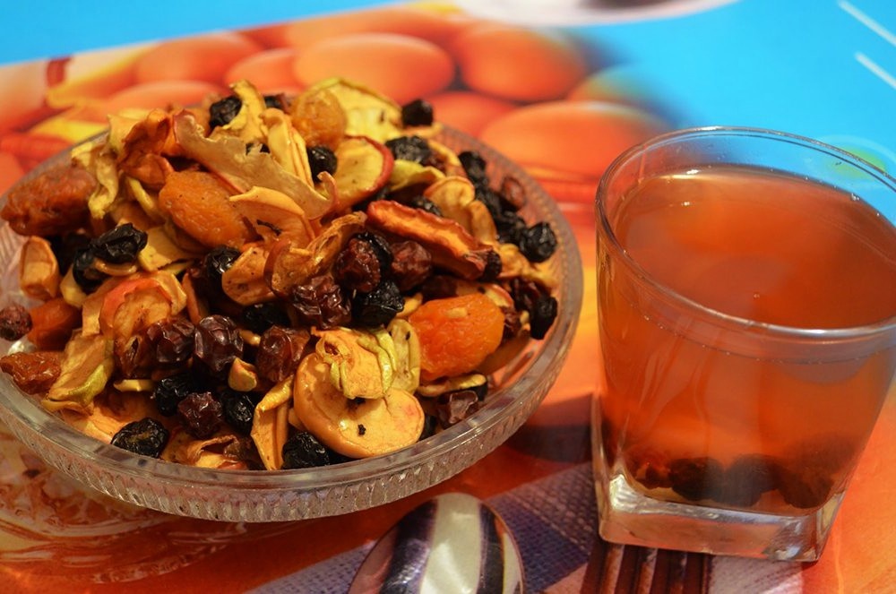 Из сухофруктов получается вкусный компот.
