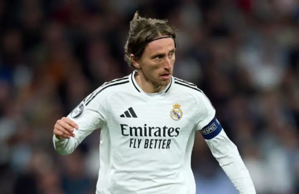 Мадридский Реал  может продлить контракт с хорватским полузащитником до 2026 года . Модричу этой осенью 40 лет.