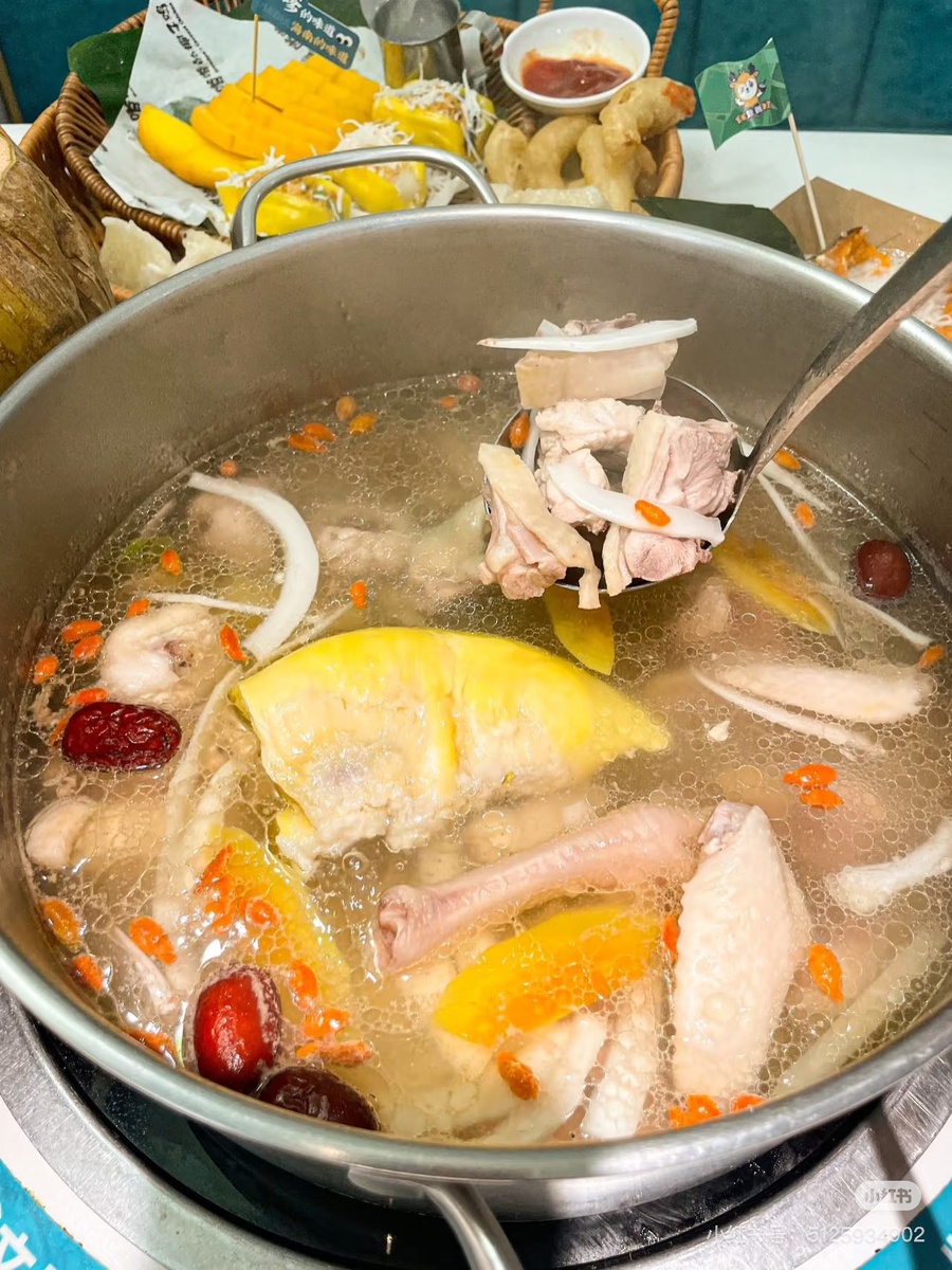 Кокосовая курица Ецзыцзи