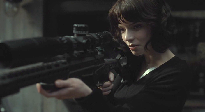 Кадр из фильма "Ущелье" (2025)