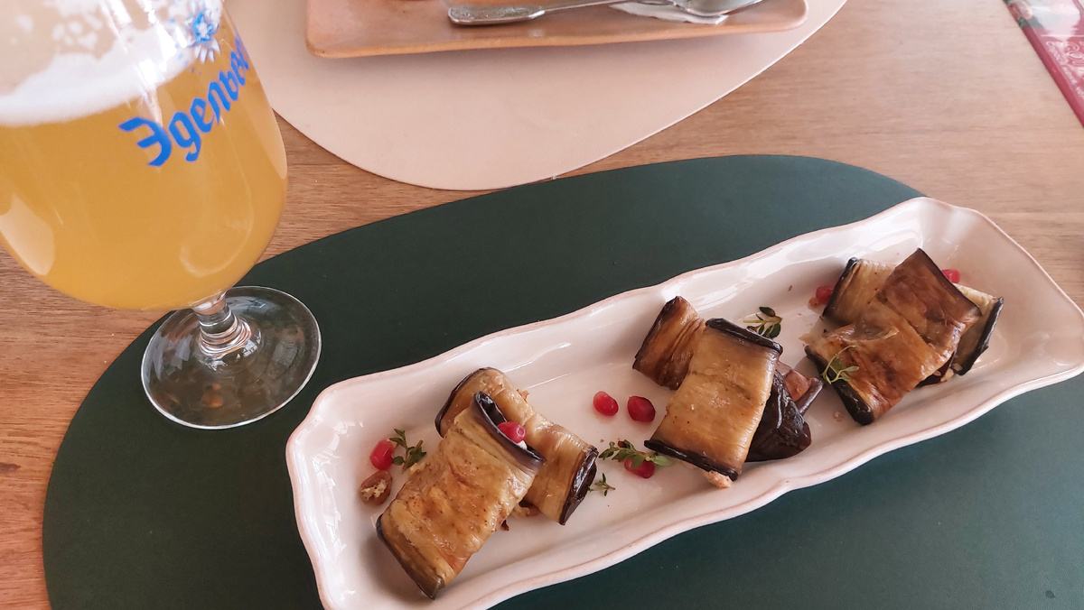 Рулетики из баклажанов