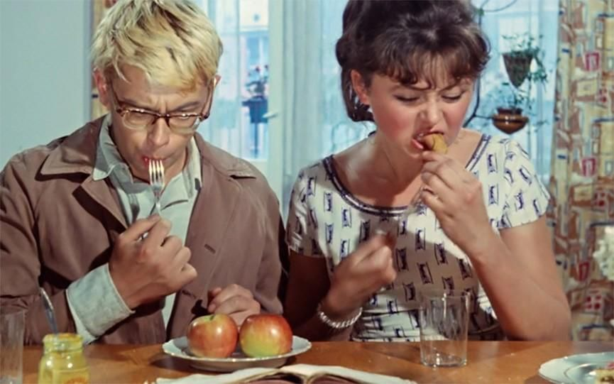 Кадр из фильма "Операция «ы» и другие приключения шурика"