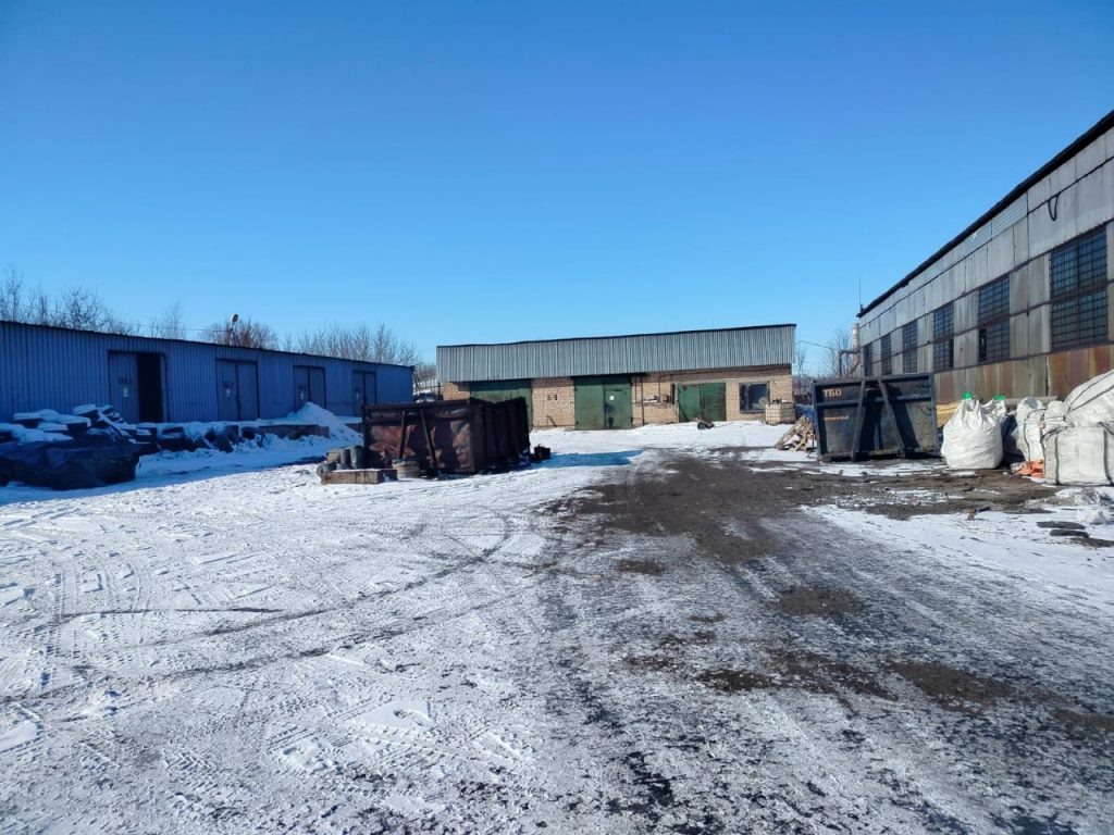    В Оренбурге мужчина и двое подростков воровали чермет с территории предприятия Оренбуржье