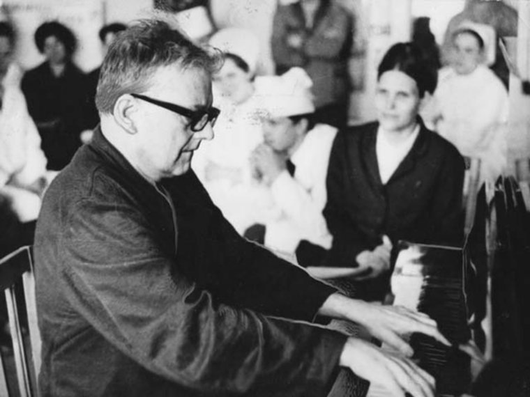 Шостакович ежедневно играл на инструменте по два-три часа. Фото: Библиотека Югова