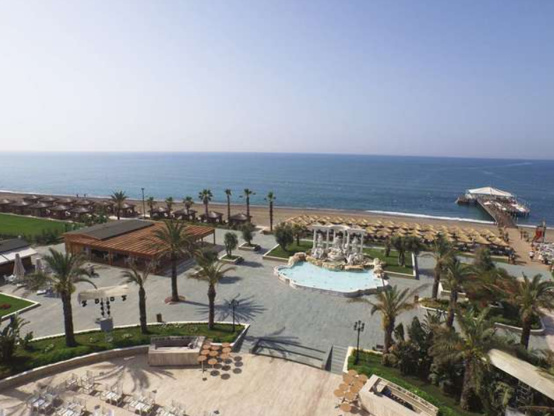 Один из пляжей Белека. Изображения взято с сайта Travelata, со страницы отеля https://travelata.ru/turkey/resorts/belek/hotels/dobedan-exclusive-hotel-spa-ex-alva-donna-exclusive-hotel-spa-5-ebf5097.html