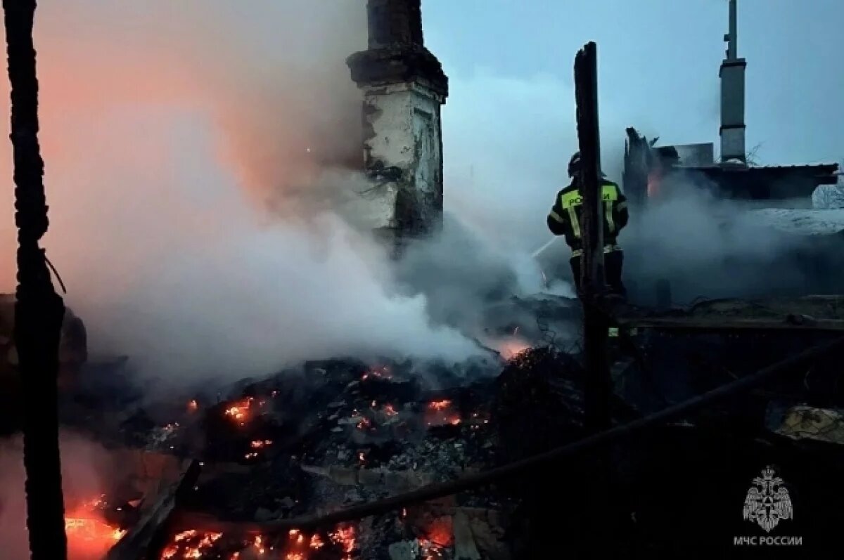    В челябинском селе при пожаре погиб ребенок из многодетной семьи