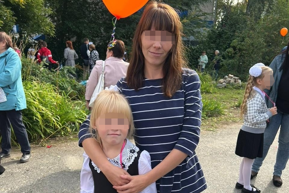 Мать оставила дома за главную семилетнюю дочь. Фото: соцсети