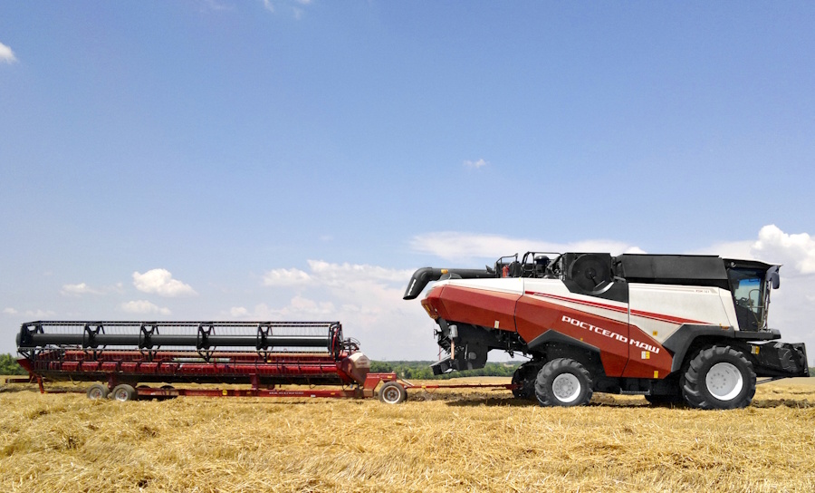 Переезд между полями