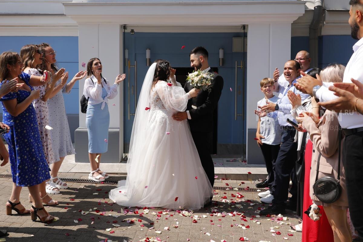    Нижегородцы могут подать заявления на заключение брака на весь 2025 год уже сейчас