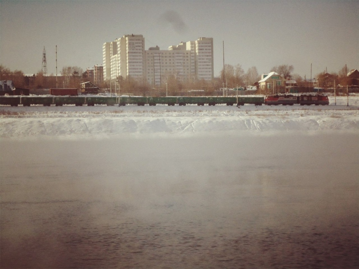 вид на Транссиб и Левобережье с бульвара Гагарина