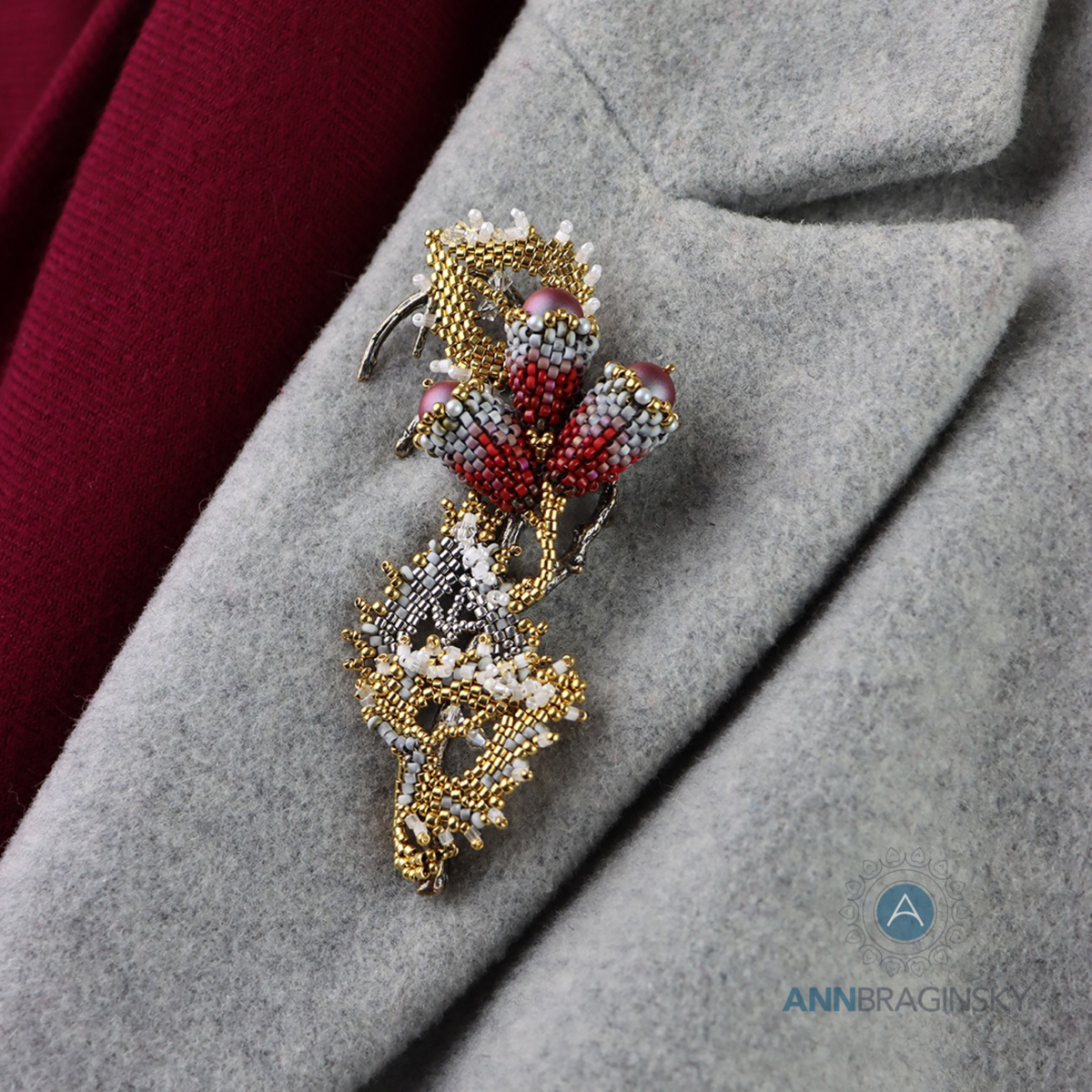 Брошь "Плоды и семена" для курса Цветочная лаборатория, автор Анна Брагинская