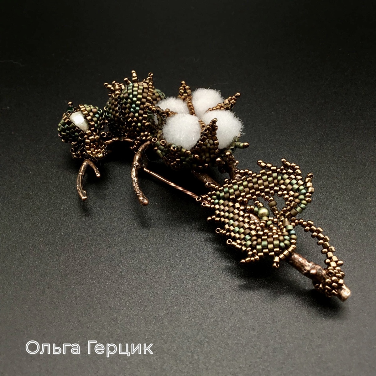 Работы учениц Цветочной лаборатории на тему "Плоды и семена"