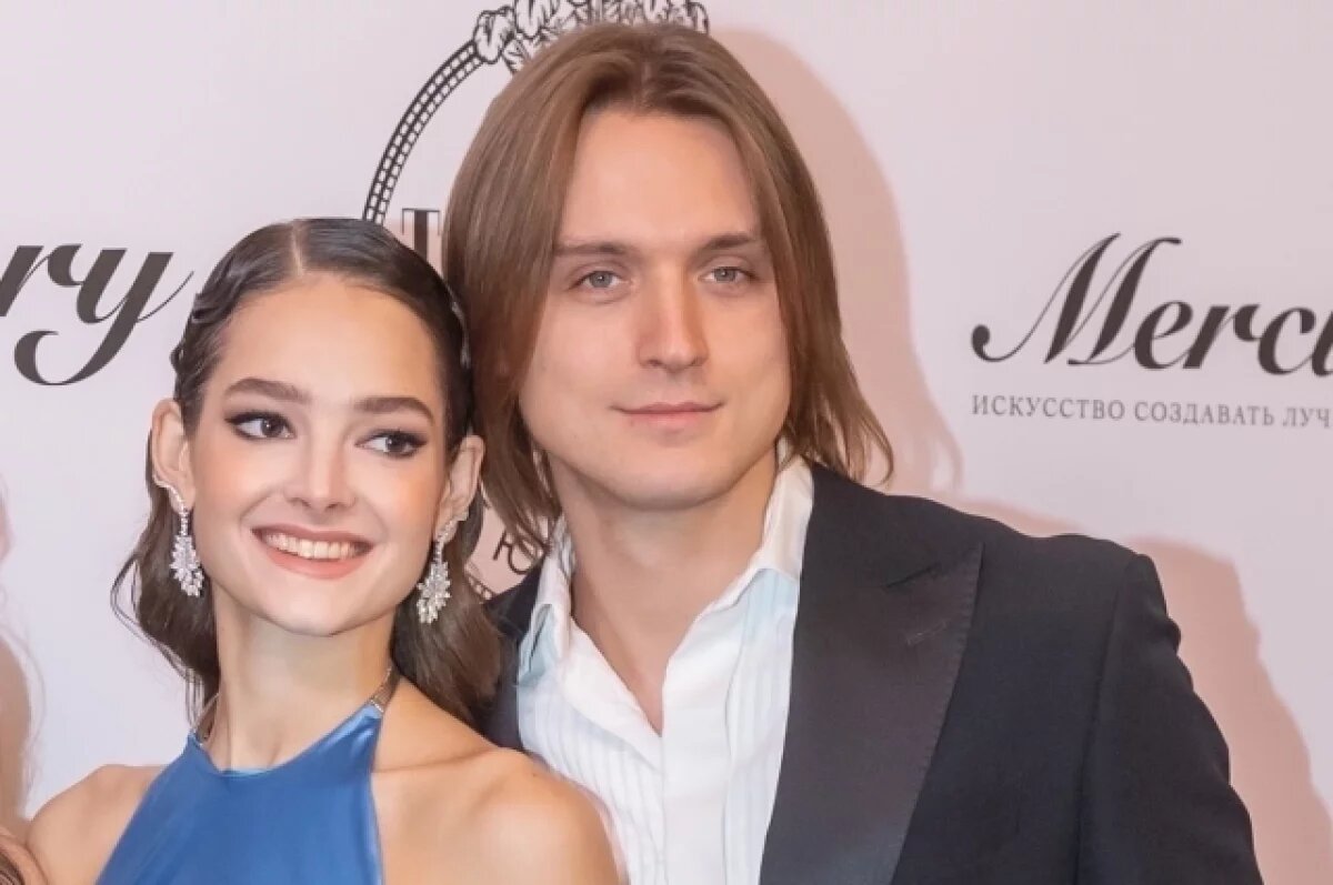    Элеонора Севенард и Денис Родькин в 2021 году.