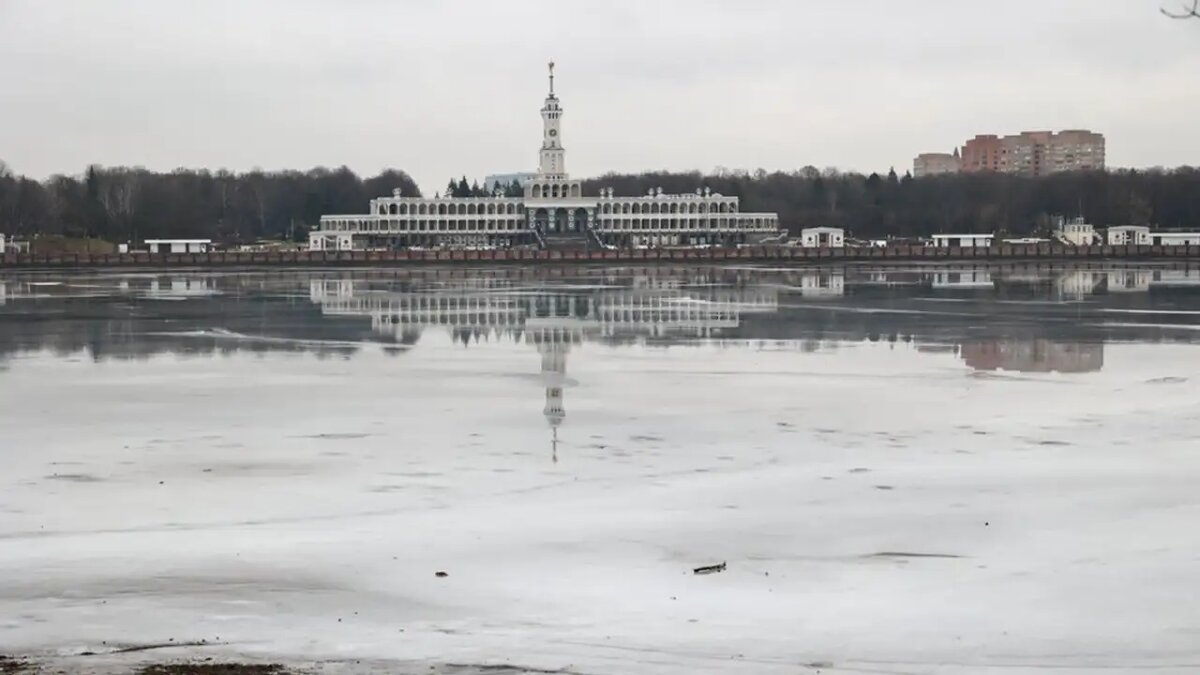    Зима в Москве.