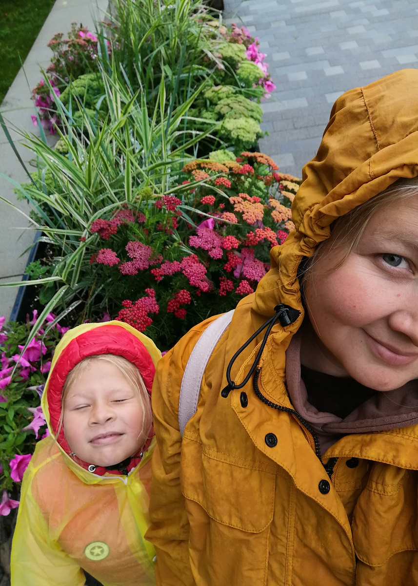 гуляли с детьми по городу