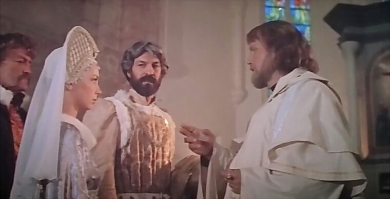 Кадр из ильма «Чёрная стрела». СССР, 1985 год. Свадьба. 