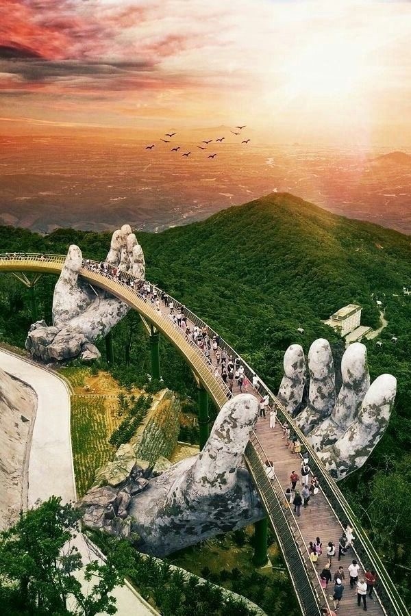 Золотой мост в Дананге, Вьетнам