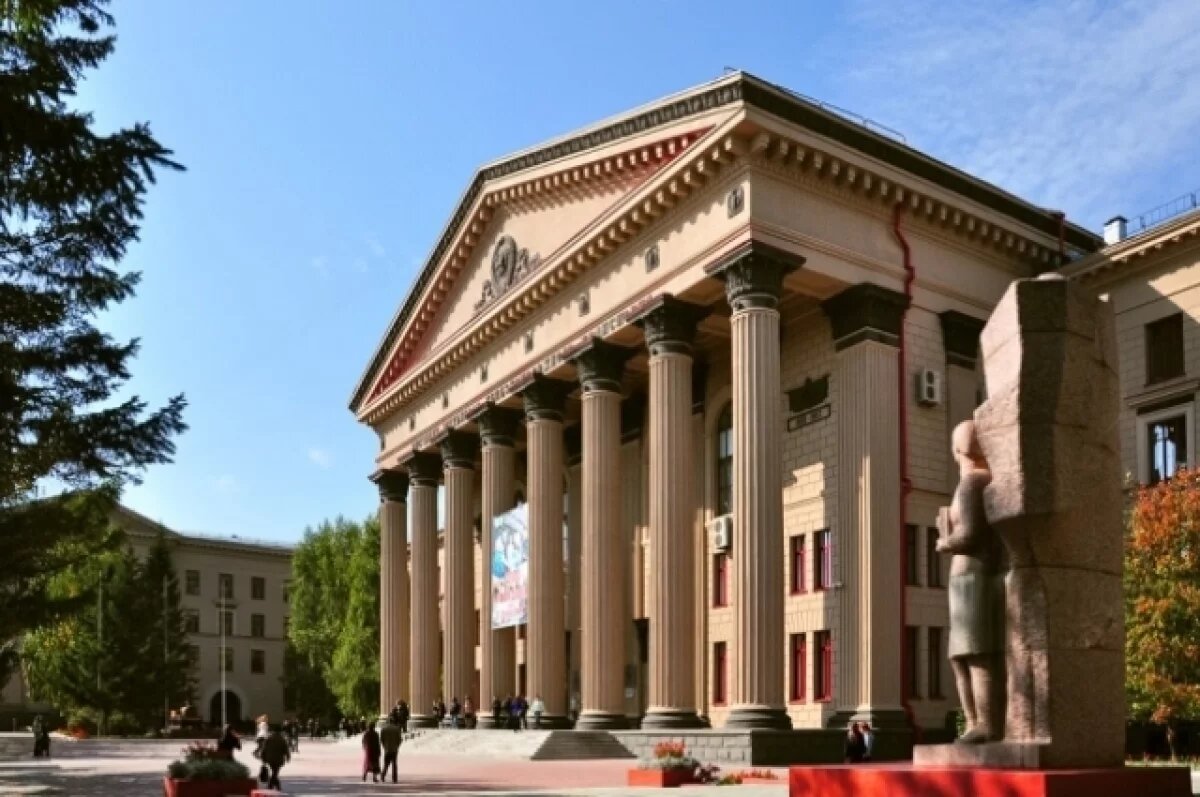    Новосибирская прокуратура требует аннулировать дипломы выпускников СГУПС