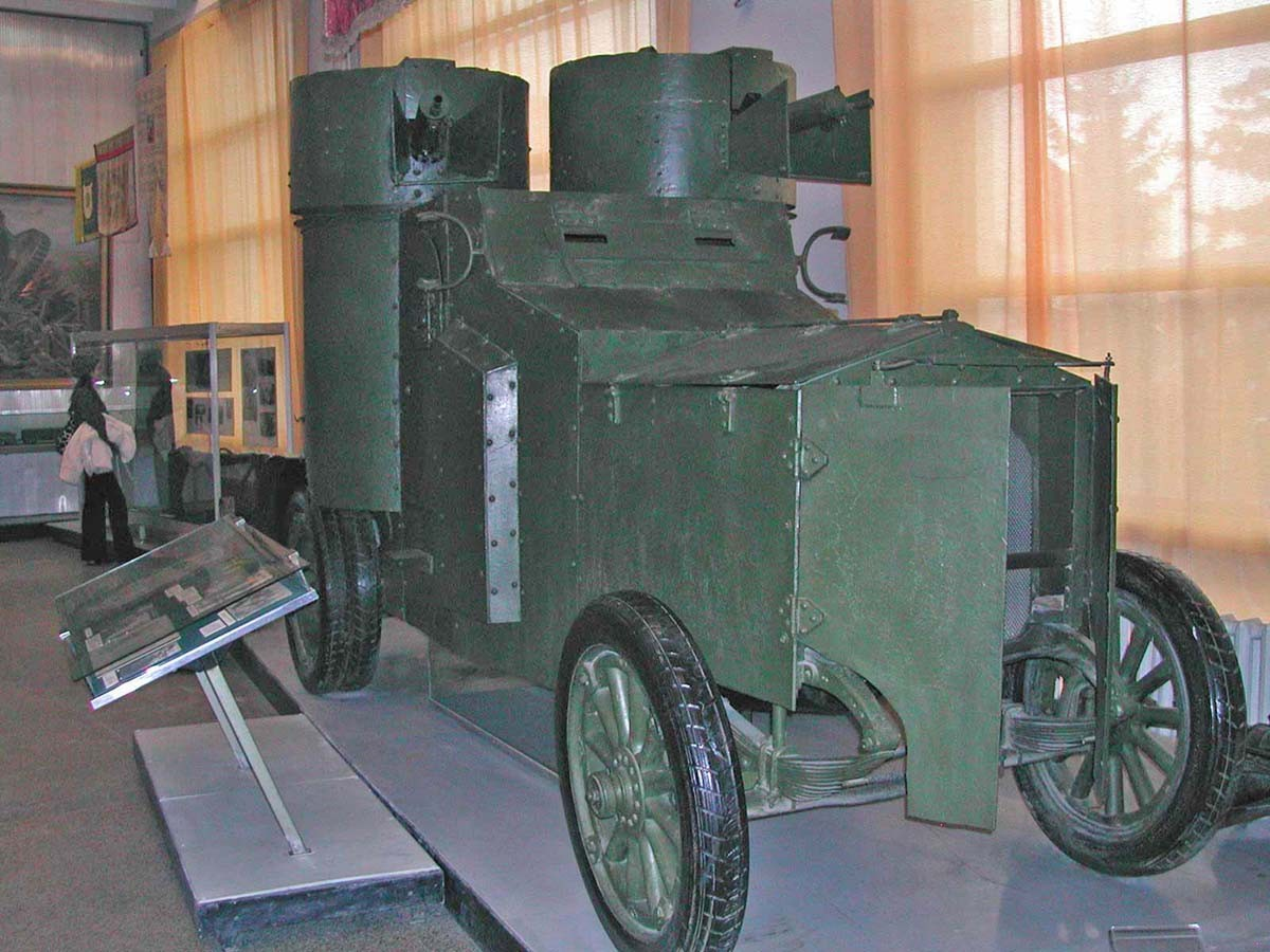 Последний оригинальный броневик FIAT Ижорского завода представлен в Центральном музее Вооружённых сил России. Фотография в свободном доступе.