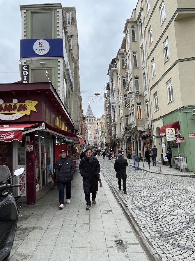 Гала́тская башня