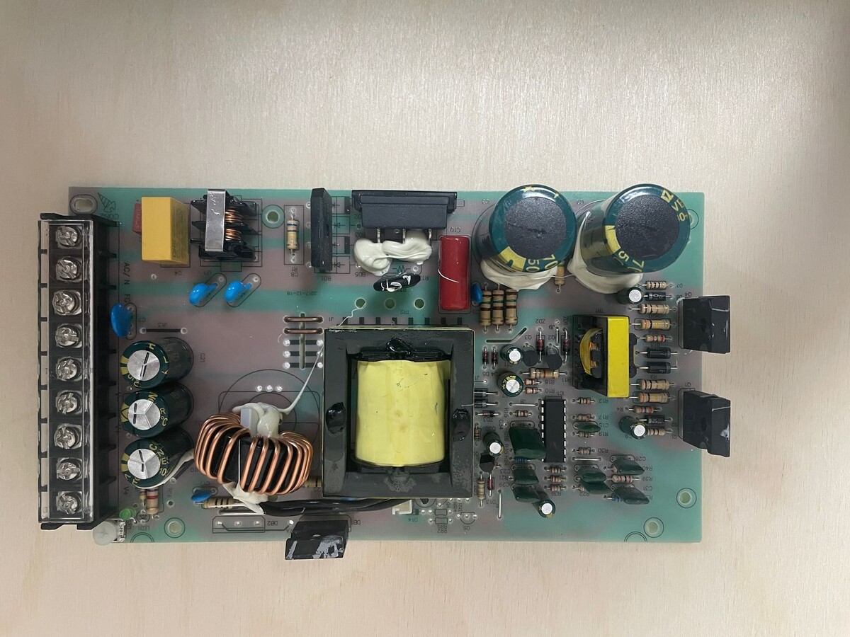 А тут он еще есть