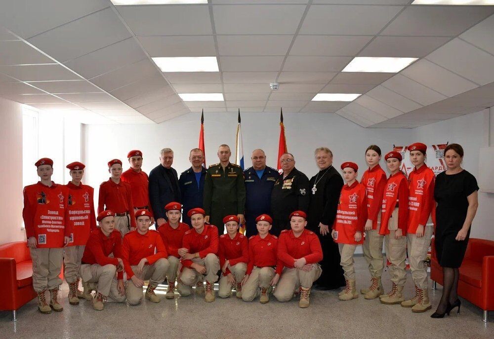     Участники Центра «Авангард». Источник: pravmin.gov74.ru Автор фото: Павел Тараскин