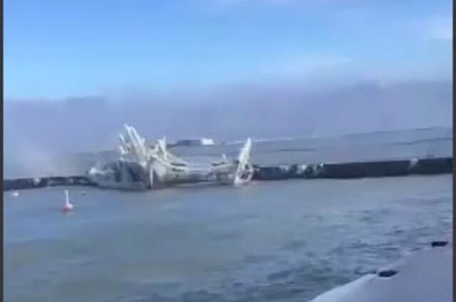    Из-за чего затонуло научное судно «Ашамба» в порту Новороссийска?