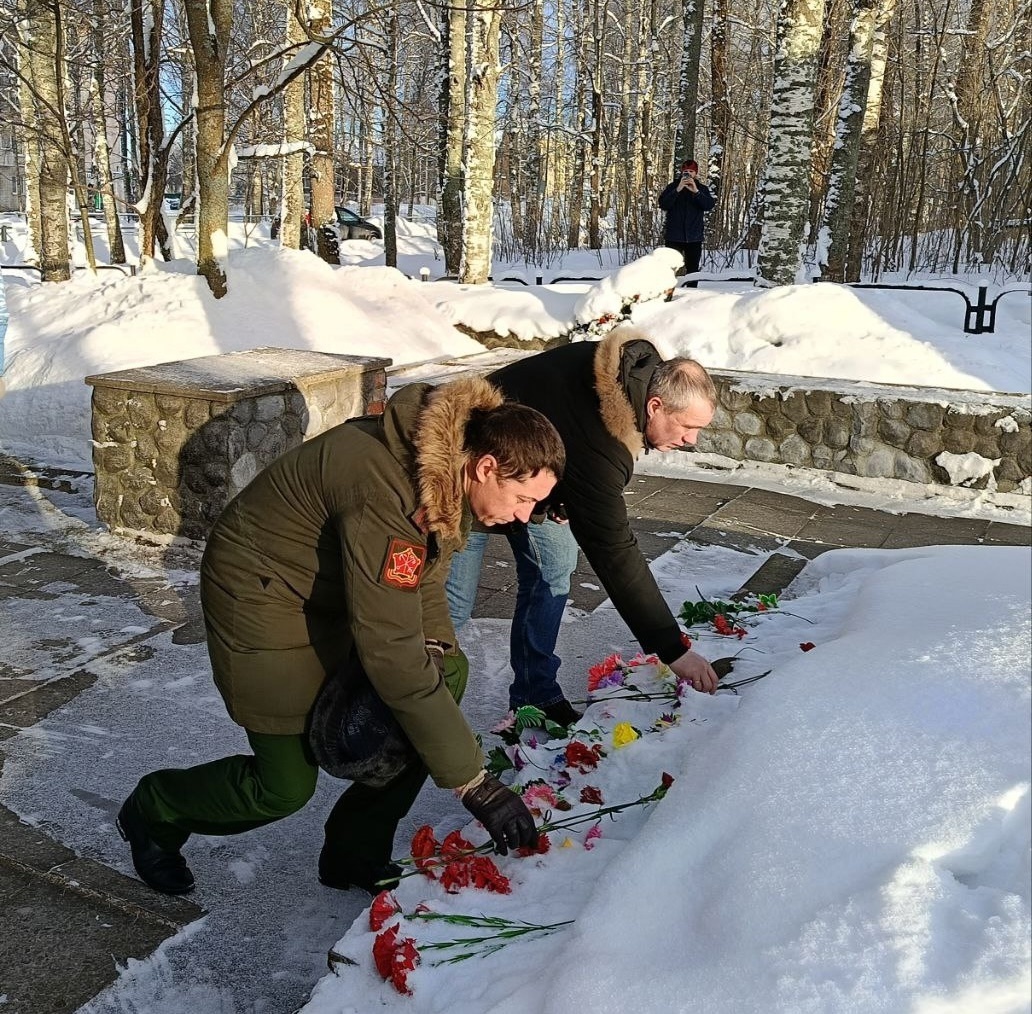 Сотрудники фонда «Защитники Отечества» приняли участие в мероприятиях Дня защитника Отечества. Фото фонда  📷

