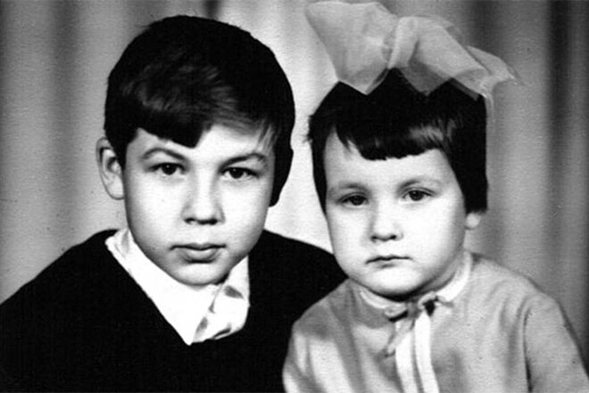 Александр Башлачев с сестрой