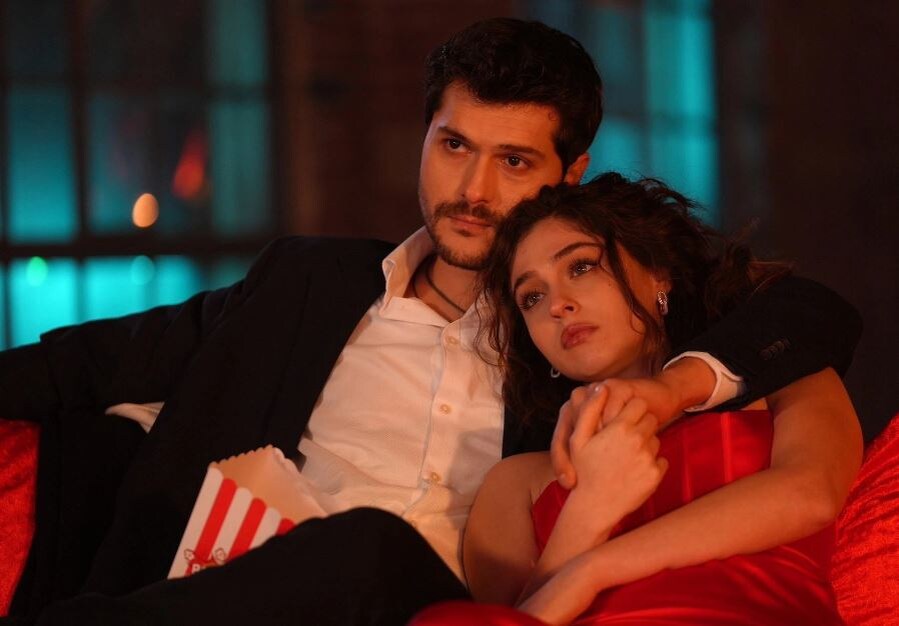 Лейла: кадр из фильма