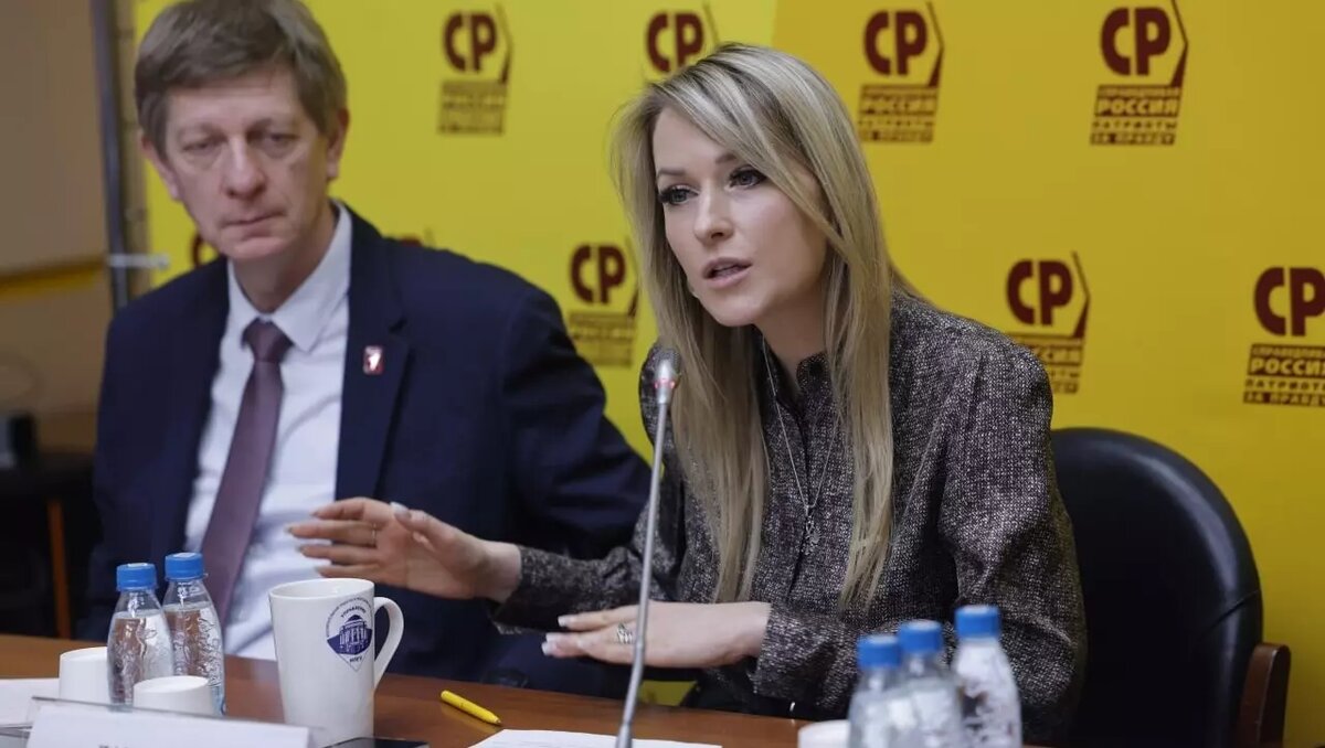     Источник: телеграм-канал Яны Лантратовой