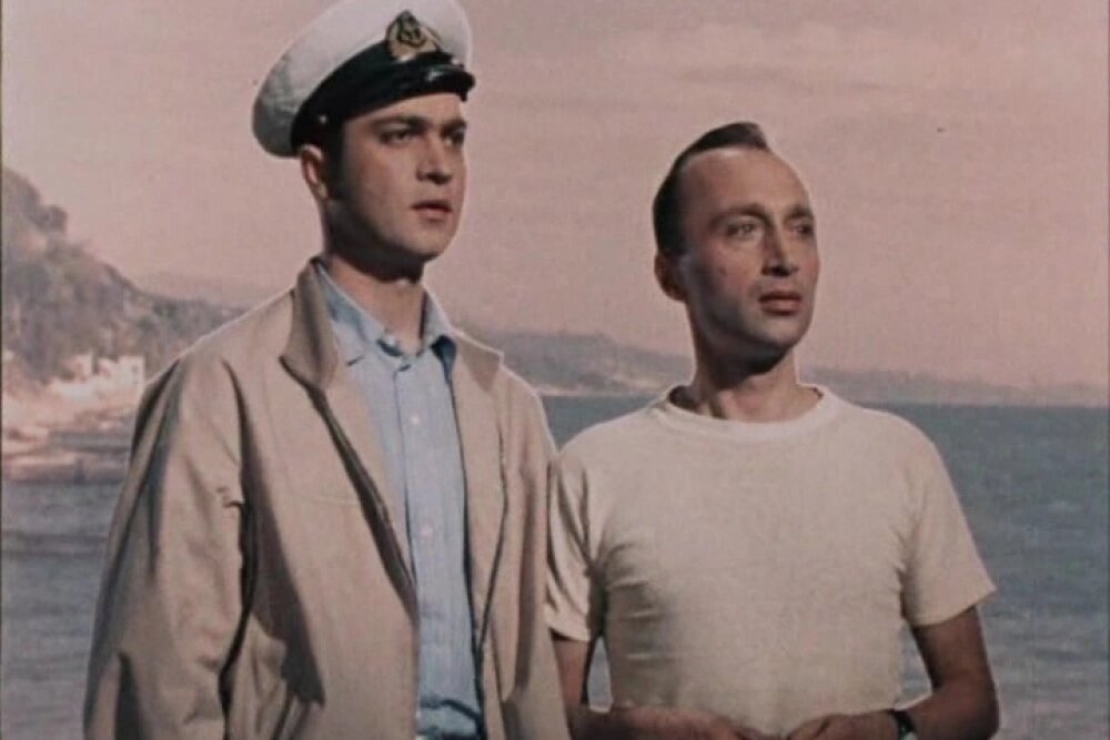    Николай Прокопович (справа) в роли тренера по прыжкам в воду в фильме «Матрос с "Кометы"», 1958 год. Фото:  Кадр из фильма