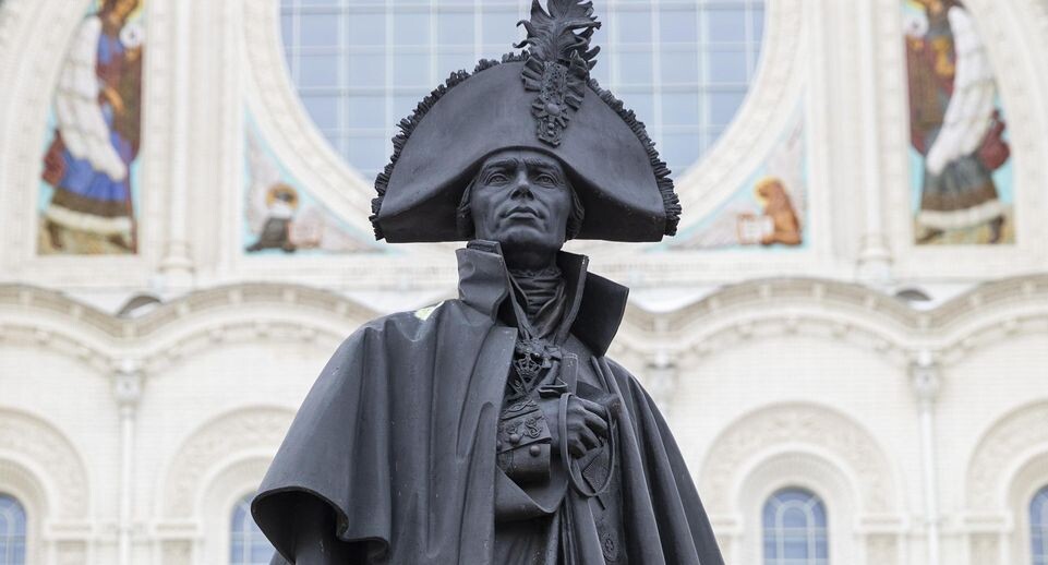    Памятник адмиралу Федору Ушакову в Санкт-Петербурге. Aleksey Smyshlyaev / Global Look Press