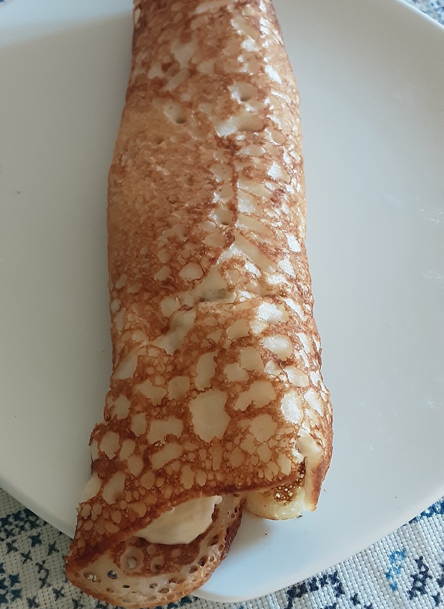 Блинчик трубочка, с открытыми краями.