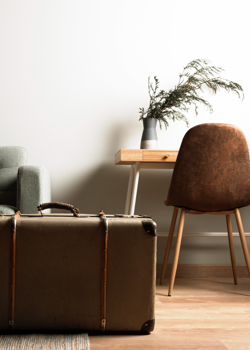 <a href="https://ru.freepik.com/free-photo/front-view-retro-suitcase-with-indoor-desk_9243707.htm#fromView=search&page=1&position=21&uuid=02a76c47-834d-49c6-b035-c30fc1937bc3&query=%D0%BC%D0%B5%D0%B1%D0%B5%D0%BB%D1%8C">Изображение от freepik</a>