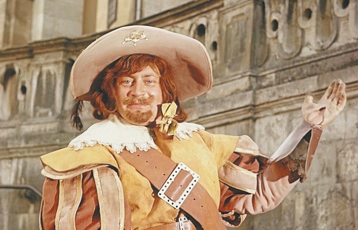 Валентин Смирнитский в роли Портоса. / Фото: mk.ru