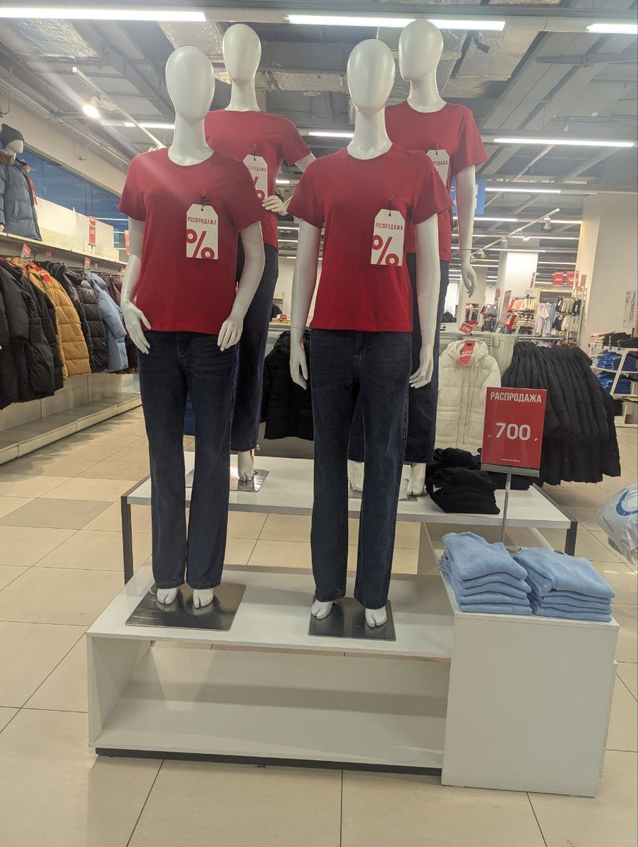 входная группа в магазин "Modis" в ТЦ "Вива Ленд" 4этаж,г.Самара