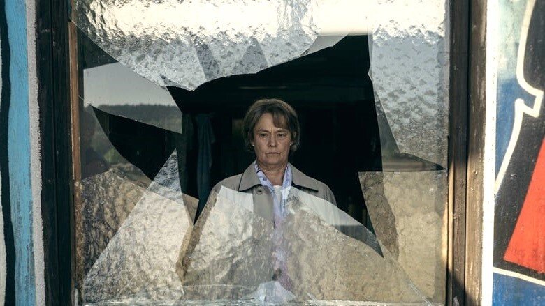 Кад из фильма режиссера Тува Новотны "Здесь была Бритт-Мари"