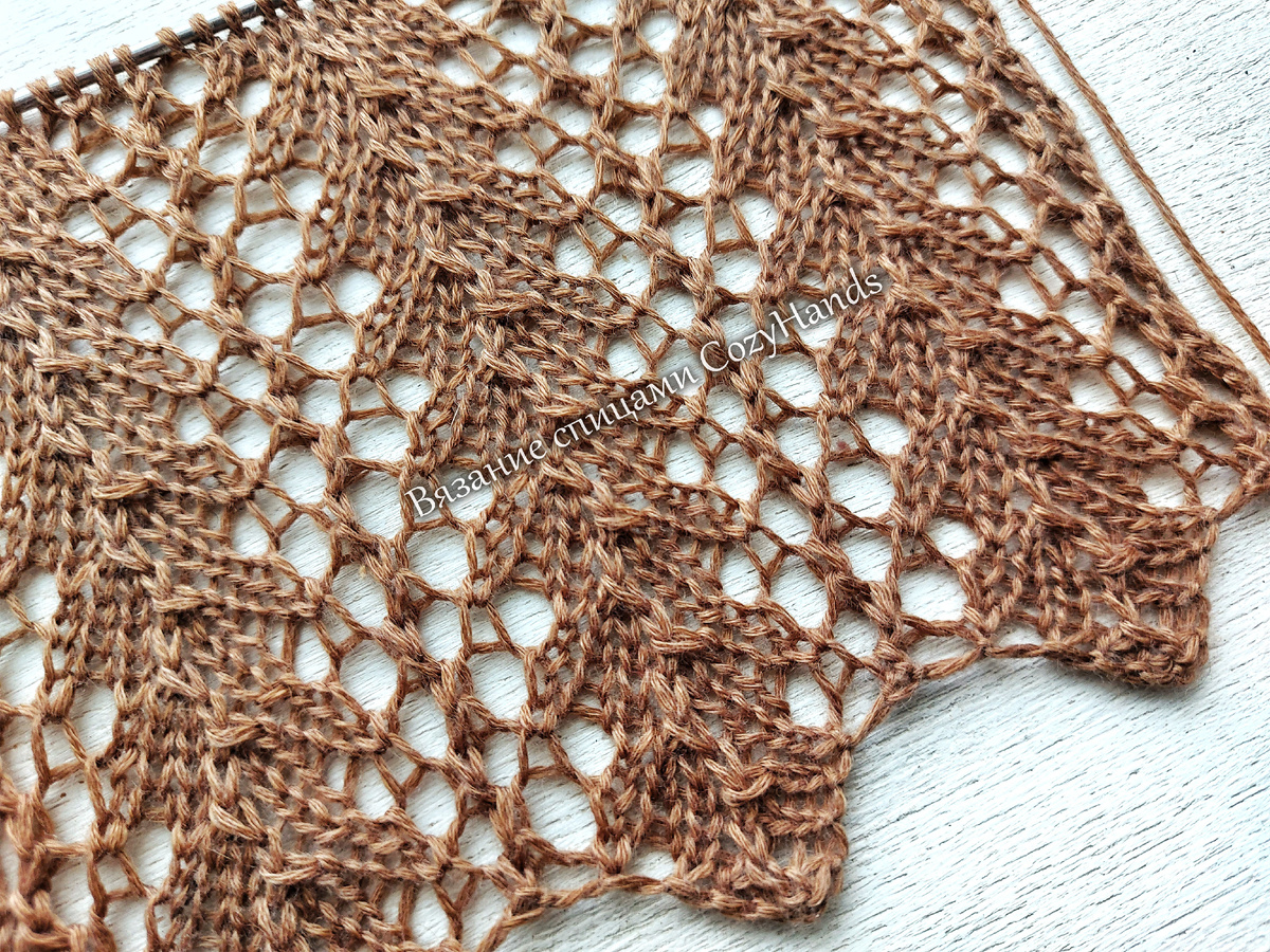 Эффектный ажурный узор спицами