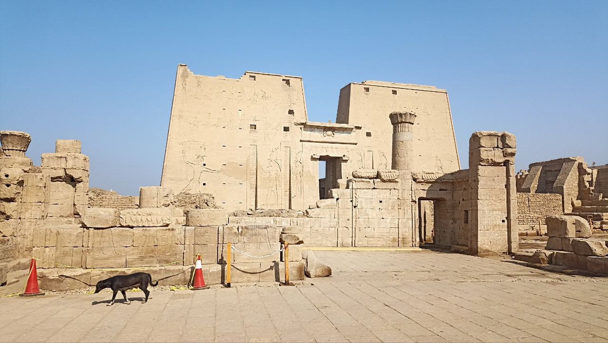 Храм Гора в Эдфу