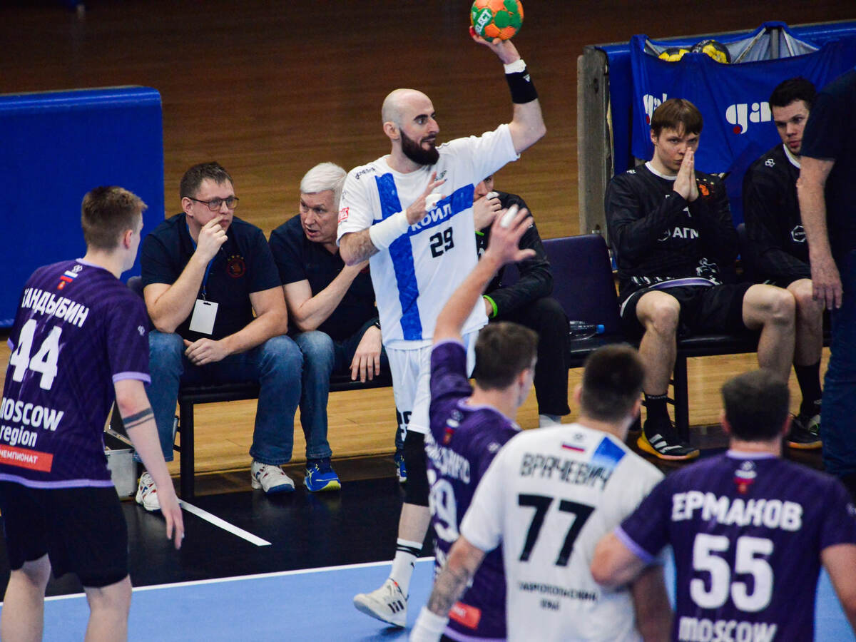    Иван Пасенов поведёт за собой "Виктор"