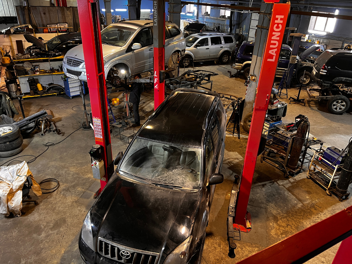 Ремонт рамы внедорожника Toyota Land Cruiser в LFA Service