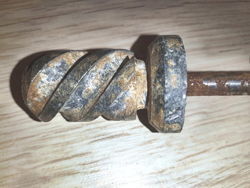 Наконечник из алюминия с трапециевидной резьбой