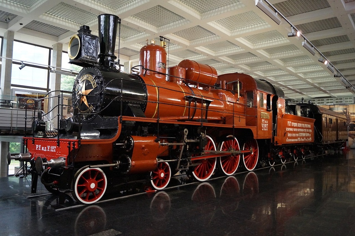 Паровоз У127 в музее Московской железной дороги на Павелецком вокзале