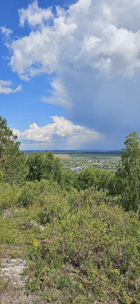 Вид на д. Подгорная