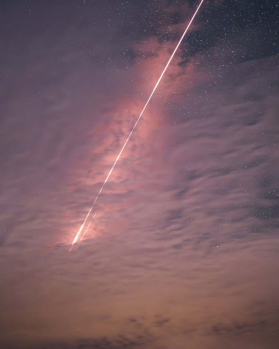 Снимок сделан с длинной выдержкой. Credit: Varda Space Industries.